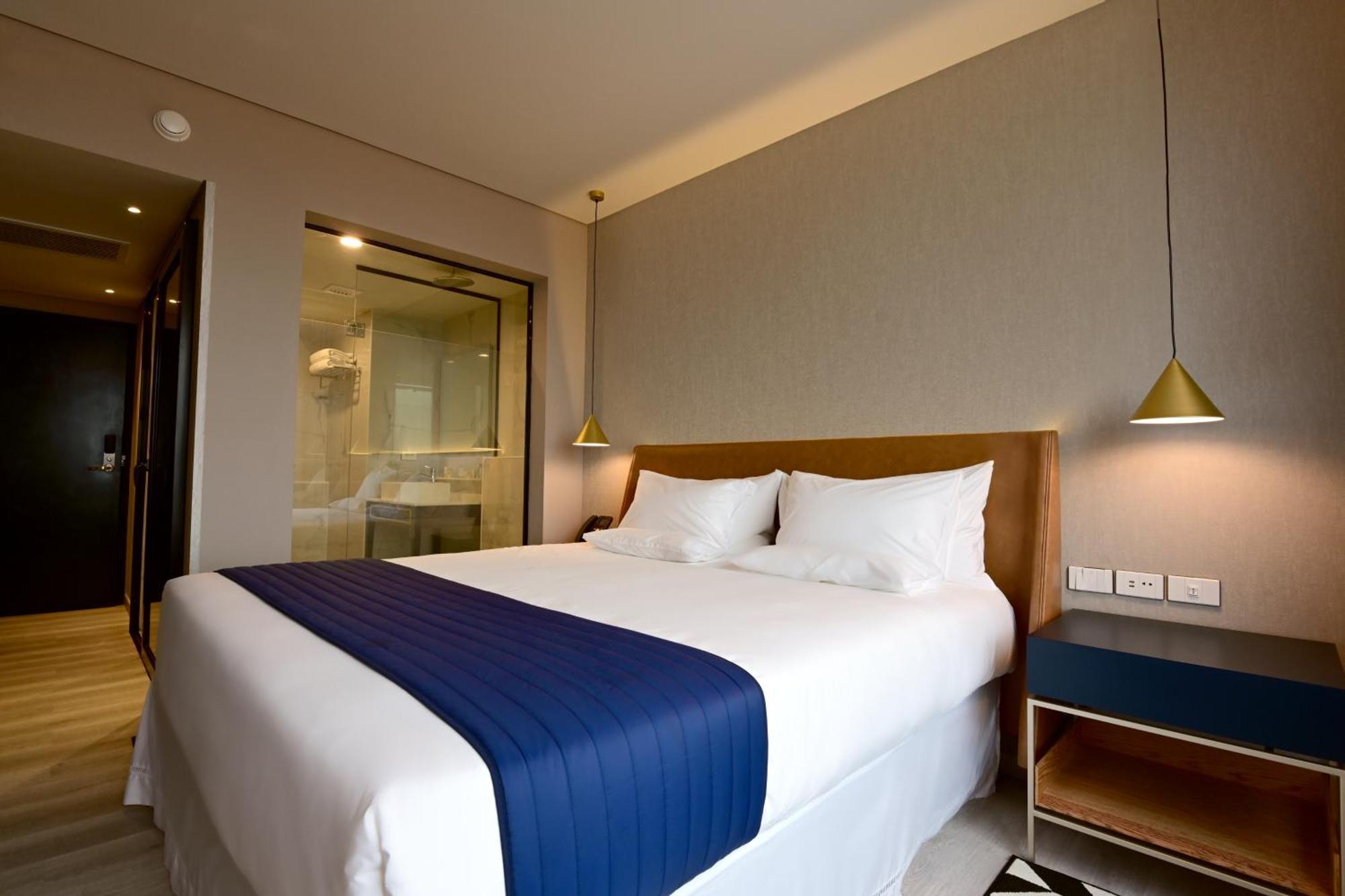 Novotel ซานตาครูซเดอลาเซียร์รา ภายนอก รูปภาพ