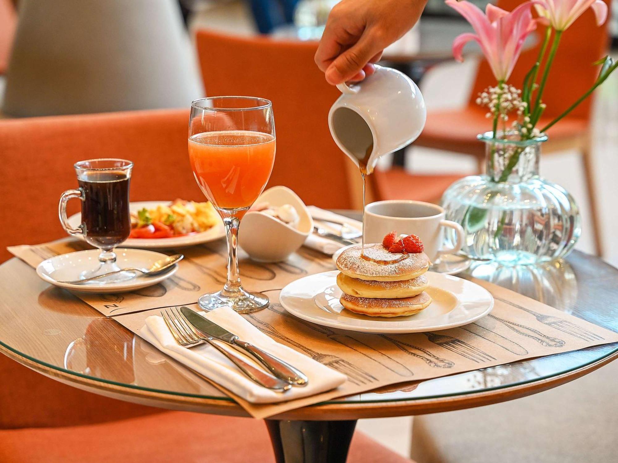 Novotel ซานตาครูซเดอลาเซียร์รา ภายนอก รูปภาพ