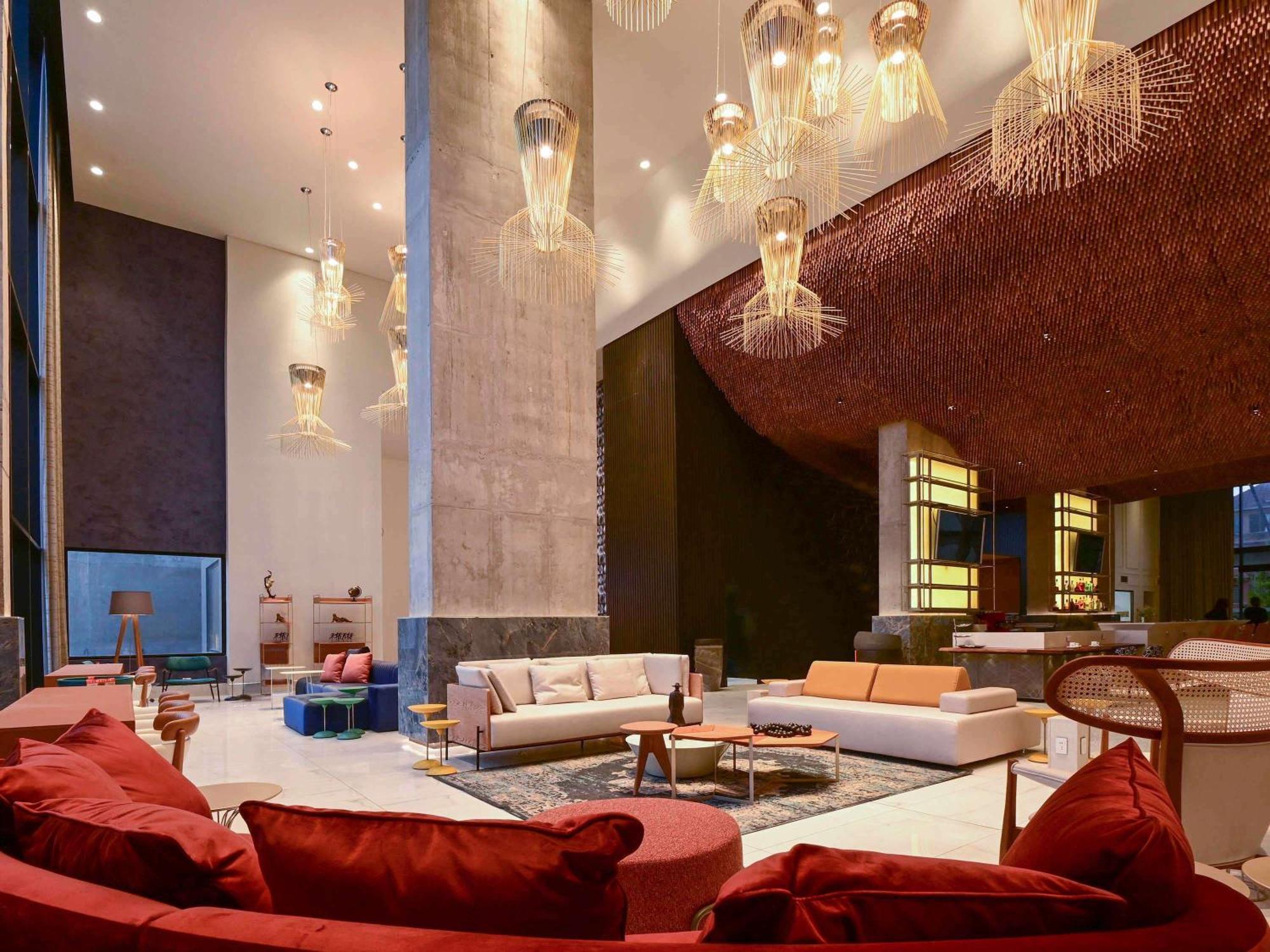 Novotel ซานตาครูซเดอลาเซียร์รา ภายนอก รูปภาพ